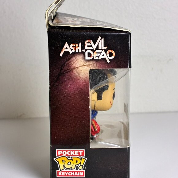 Funko Hot Topic Exclusive Pocket Pop Keychain ASH VS EVIL DEAD - Picture 2 of 5